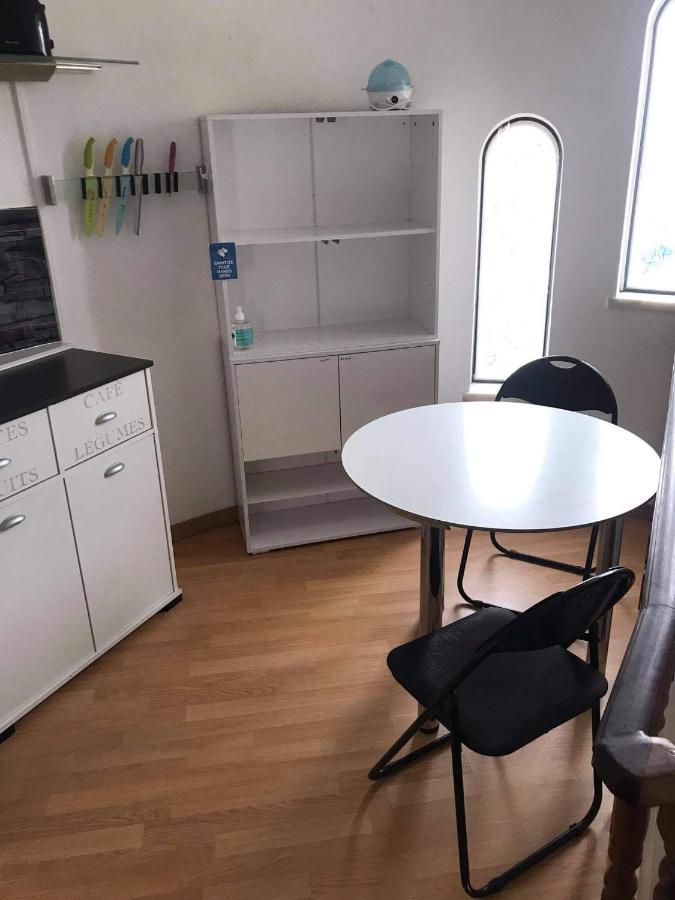 Lagos Room Booking Eksteriør bilde